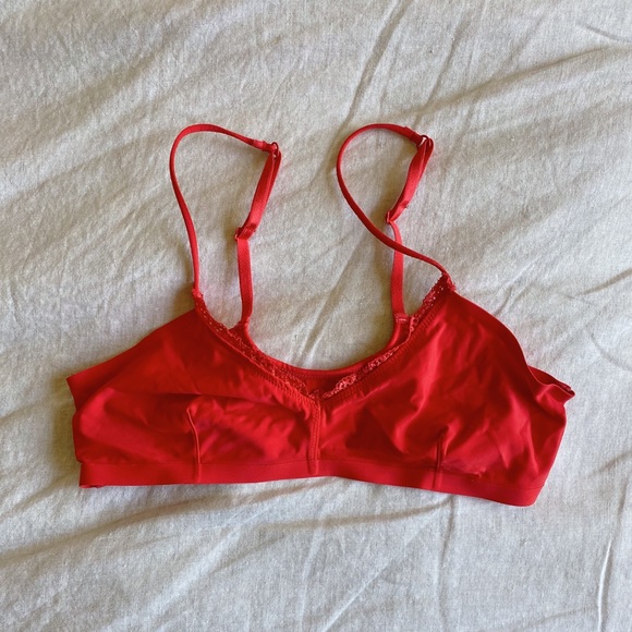 Urban Outfitters scoop bralette - Picture 1 of 4